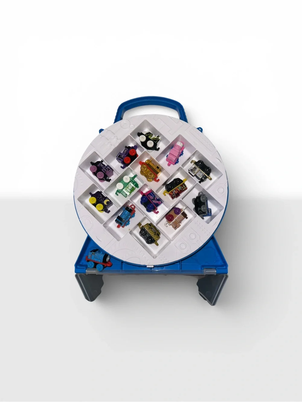 Thomas & Friends Minis Collector Case and mini train collection